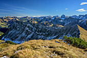 Karwendelkette im Herbst, Blick vom Schafreiter, Schafreiter, Naturpark Karwendel, Alpenpark Karwendel, Karwendel, Tirol, Österreich