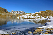 Lake Neualpsee with Kruckelkopf and Petzeck in background, lake Neualpsee, Schober Range, High Tauern, High Tauern National Park, East Tyrol, Tyrol, Austria