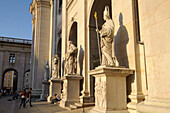 barocke Westfassade Dom, das historische Zentrum der Stadt Salzburg, UNESCO Welterbestätte, Österreich