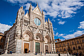 facade de la cathedrale notre-dame-de-l'assomption, santa maria assunta, cathedrale de sienne, sienne, italie, union europeenne