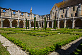 the cloister and its garden, royaumont abbey, asnieres sur oise, (95) val d'oise, ile de france