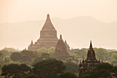 Mingalazedi Pagoda at the Temples of Bagan Pagan at sunset, Myanmar Burma, Asia