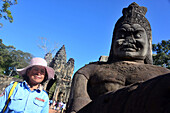 Strasse der Giganten am Südtor zum Angkor Thom, Archäologischer Park Angkor bei Siem Reap, Kambodscha, Asien
