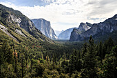 Iconic tunnel view in Yosemite National Park.