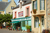 Gang durch die Altstadt von Malestroit, Fluß Oust und Canal de Nantes à Brest, Dept. Morbihan, Bretagne, Frankreich, Europa