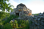Tholos, uralte Steingebäude, im Majella Nationalpark