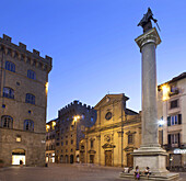 Europe, Italy, Tuscany, Florence, santa Trinità square and church.
