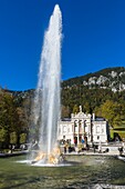 Picturesque 19th century Linderhof Palace (Linderhof Castle) and fountain, Bavaria, Germany, Europe