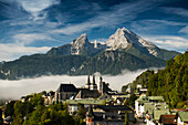 Berchtesgaden und Watzmann, Berchtesgadener Land, Oberbayern, Bayern, Deutschland