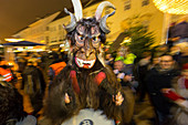 Krampusumzug, Hauptplatz, Baden bei Wien, Niederösterreich, Österreich