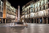 Plaza del Torico by night, Teruel, Aragon, Spain.