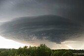 Long-lived supercell moves across northeast Nebraska May 28, 2004, allmost following highway 12 from Niobrara down to Sioux City perfectly.