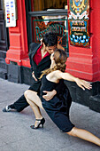 Argentina, Buenos Aires, tango dancers in La Boca District