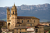 Spain, Spanish Basque Country, Alava Province, Rioja Alavesa, Elciego, church
