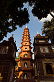 Vietnam, Hanoi, Ho Tay Lake west, Tran Quoc pagoda rebuilt in the 15th and 17th century