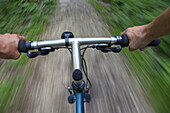 Fahrradtour im Morgenbachtal bei Trechtingshausen am Rhein, Oberes Mittelrheintal, Rheinland-Pfalz, Deutschland, Europa