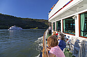 'Schaufelraddampfer ''Goethe'' auf dem Rhein, bei Oberwesel, Oberes Mittelrheintal, Rheinland-Pfalz, Deutschland, Europa '