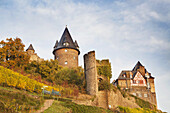 Burg Stahleck oberhalb von Bacharach am Rhein, Oberes Mittelrheintal, Rheinland-Pfalz, Deutschland, Europa
