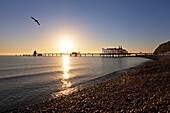 Seebrücke bei Sonnenuntergang, Sellin, Rügen, Ostsee, Mecklenburg-Vorpommern, Deutschland