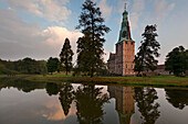 Raesfeld moated castle, Muensterland, North-Rhine Westphalia, Germany