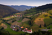 Blick vom Wiedener Eck auf den Ort Wieden, Münstertal, Südlicher Schwarzwald, Baden-Württemberg, Deutschland