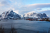 fishing village Reine, Moskensoya, Lofoten Islands, Norway, Skandinavia, Europe