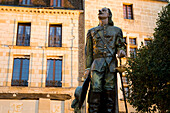 France, Dordogne, Perigord Pourpre, Bergerac, Cyrano de Bergerac statue by Mauro Corda of 2005 in the upper part of Place Pelissiere