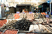 Chile, Santiago de Chile, le Mercado central, stall of a fishmonger