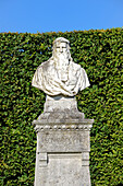 France, Indre et Loire, Amboise, Loire Valley listed as World Heritage by UNESCO, Chateau d'Amboise, statue of Leonard De Vinci on the location of its original tomb