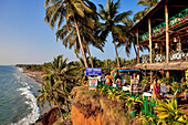 India, Kerala State, Varkala, seaside resort at the top of a cliff