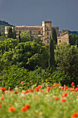 Frankreich, Vaucluse, Luberon, Lourmarin, beschriftet Die Schönsten Dörfer Frankreichs (Die schönsten Dörfer von Frankreich), 15. und 16. Jahrhundert Schloss