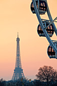 Frankreich, Paris, Gebiet als Weltkulturerbe der UNESCO, Place de la Concorde, Eiffelturm im Hintergrund