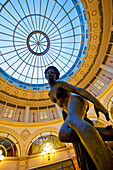 France, Paris, Galerie Colbert (1826), Eurydice bitten by a snake, statue by Nanteuil-Lebeuf also named Nanteuil in the middle of the rotunda