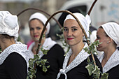 Baskische Teilnehmer an den Festival blauen Netze in Concarneau, Bretagne, Frankreich