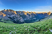 Karwendelkette über Karwendeltal, von der Östlichen Karwendelspitze, Naturpark Karwendel, Karwendel, Tirol, Österreich