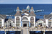 Seebrücke im Ostseebad Sellin, Insel Rügen, Ostseeküste, Vorpommern, Mecklenburg-Vorpommern, Norddeutschland, Deutschland, Europa