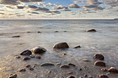 Strand in Vitt am Kap Arkona, Halbinsel Wittow, Insel Rügen, Ostseeküste, Mecklenburg-Vorpommern, Norddeutschland, Deutschland, Europa