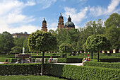 Hofgarten und Theatinerkirche, München, Bayern, Deutschland