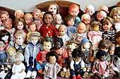 Puppen in der Puppenstube, Elisenstraße, München, Bayern, Deutschland