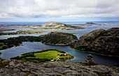 Blick über die Inseln Flatanger, Nord-Trondelag, Norwegen, Skandinavien, Europa