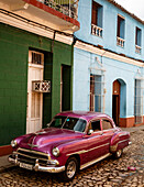 Old American vintage car, Trinidad, Sancti Spiritus Province, Cuba, West Indies, Caribbean, Central America