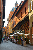Alfresco restaurants, Via Clavature, Bologna, Emilia-Romagna, Italy, Europe