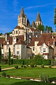 Loches, Saint Ours Church, Indre-et-Loire, Touraine, Pays de la Loire, Loire Valley, UNESCO World Heritage Site, France.