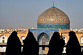 Iran, Isfahan, Imam Square, Sheikh Lotfollah mosque, world heritage of the UNESCO.