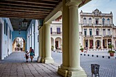 Plaza Vieja (Old Square), Old Havana, Habana Vieja, La Habana, Cuba.