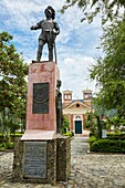 Monument to the Race, Mariscal Jorge Robledo Statue, Parque Martinez Pardo Park, Santa Fe de Antioquia, Antioquia department, Colombia.