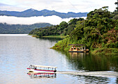 at lake Arenal, Vulcanoarea Arenal, Costa Rica