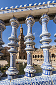 Placa de Espana, keramische Dekorspalten, spanischer Platz, Sevilla, Andalusien Spanien