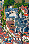 France, Meuse (55), Verdun town, Episcopal palace housing Worldewide Center of Peace and Notre Dame de Verdun cathedral (aerial view).