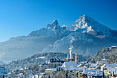 Berchtesgaden vor Kleiner Watzmann, Watzmannkinder und Watzmann, Berchtesgaden, Berchtesgadener Alpen, Oberbayern, Bayern, Deutschland